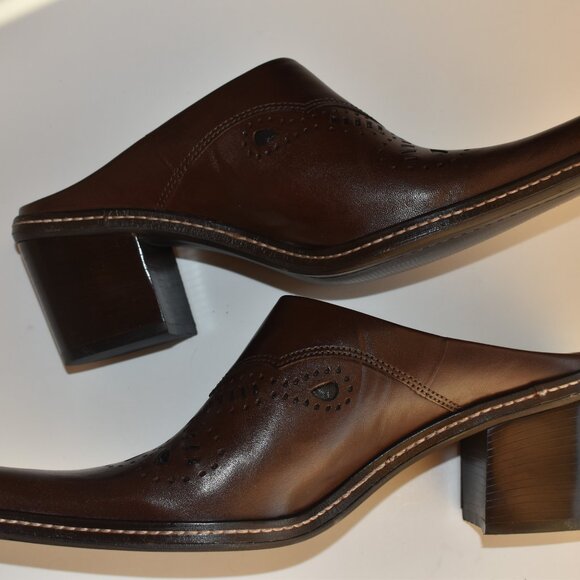 Gianni Bini Brown Leather Slip-on Mules US 9 - Picture 2 of 6